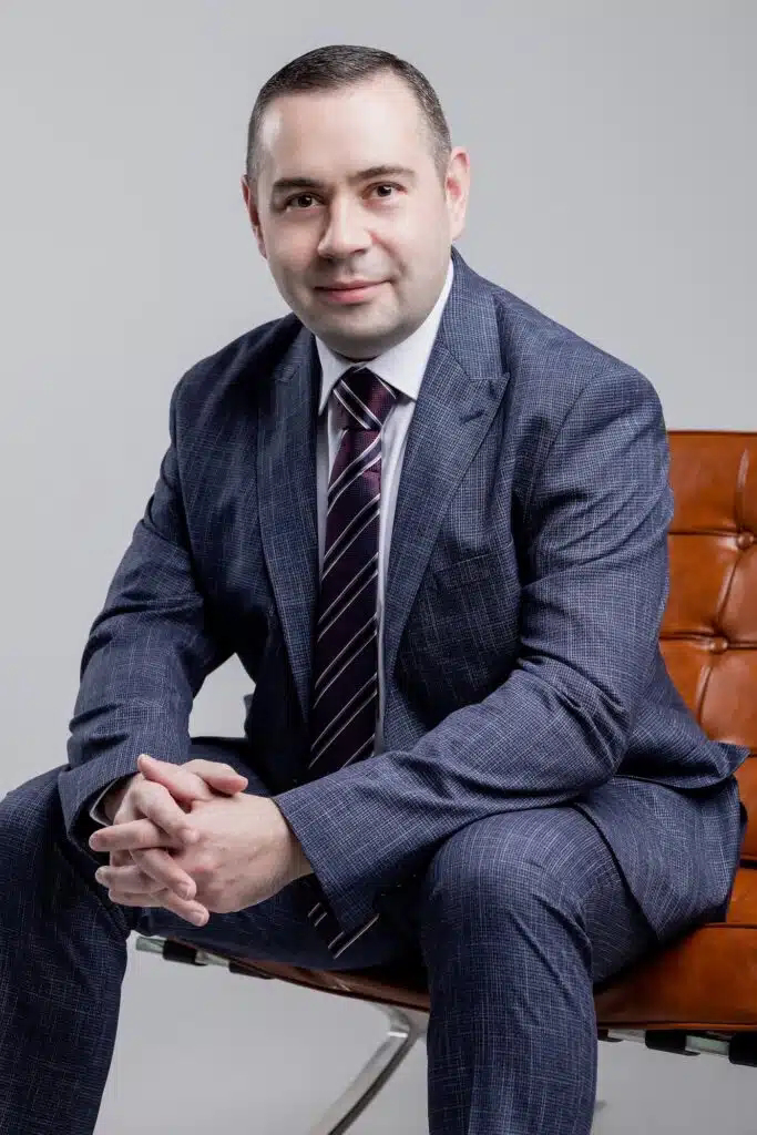 Dr Colum Nolan